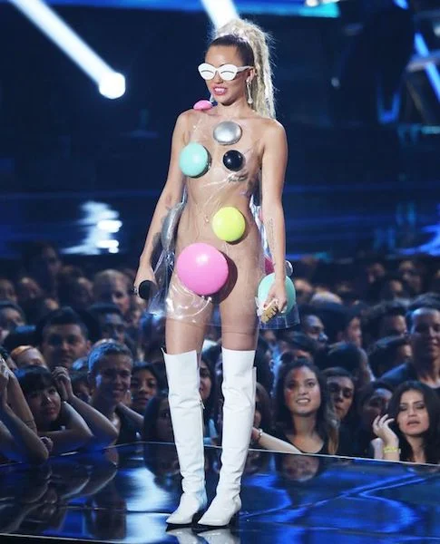 Miley Cyrus 2015 Mtv.jpg