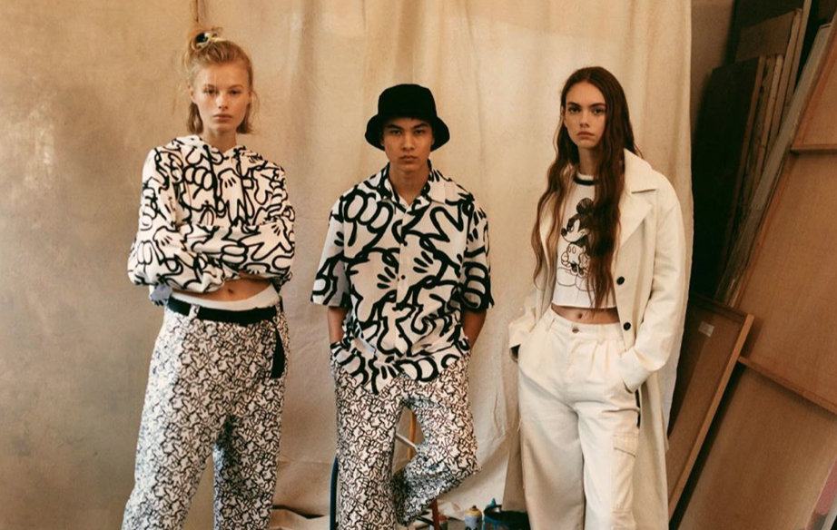 La nueva colección cápsula Mickey Mouse x Bershka