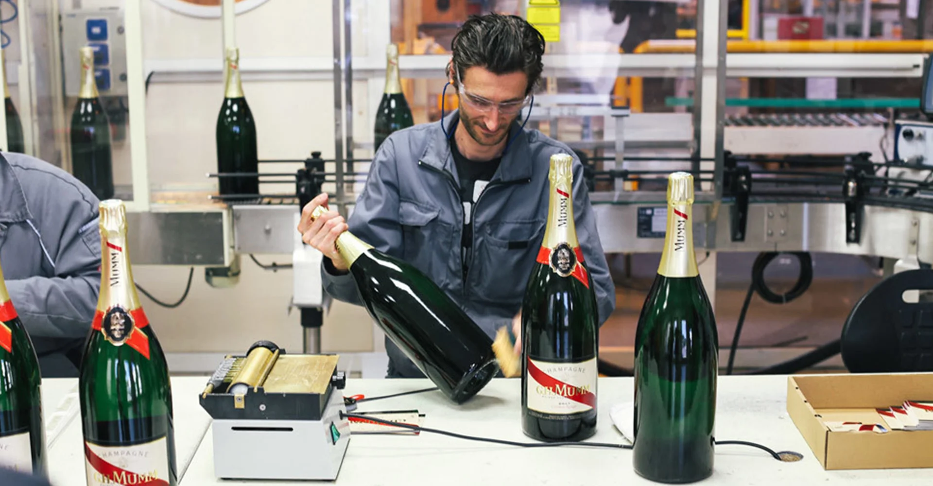 Mumm Champagne | Manufacturing