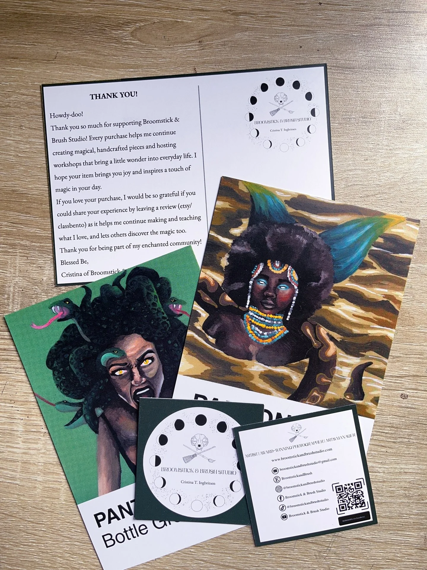 New business card and new thank you cards to collect with every order! So excited! These will be making their appearance on my first market stall of the year on the 7th of Feb!

#mythologyart #mamiwata #medusa #businesscarddesign #thankyoucard