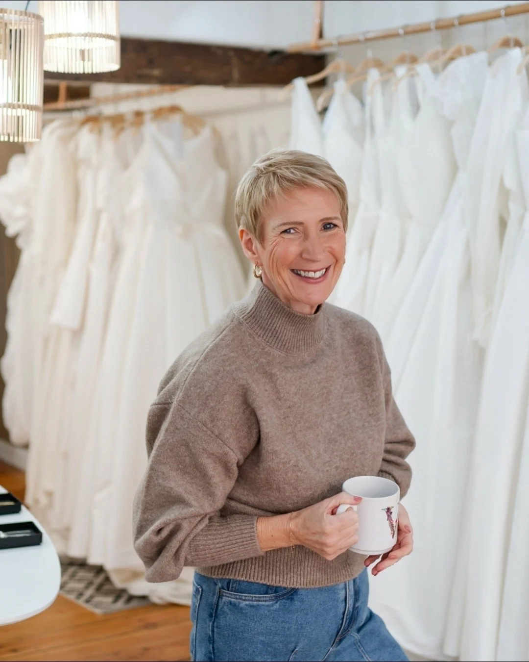 It&rsquo;s been a while since I put my face on here, so I thought it&rsquo;d be fun to share some random facts about me so you can get to know me better 🤍

✨ I&rsquo;m an only child, which means I grew up being the family&rsquo;s golden child, probl