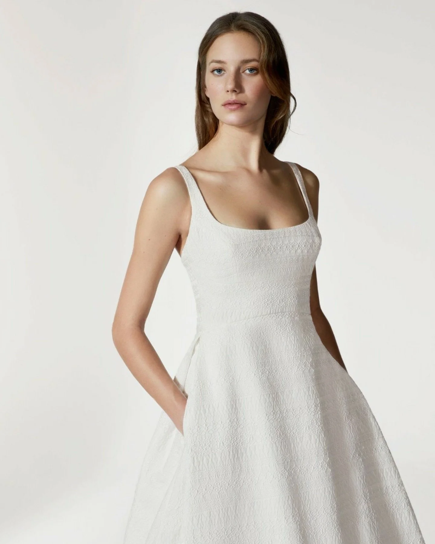 For the bride who loves a relaxed, boho feel&hellip; but just doesn&rsquo;t want lace.

Jesus Peiro 2623 is a beautifully structured A-line wedding dress made from bold striped brocade &mdash; a fabric that adds texture, depth and interest without a 