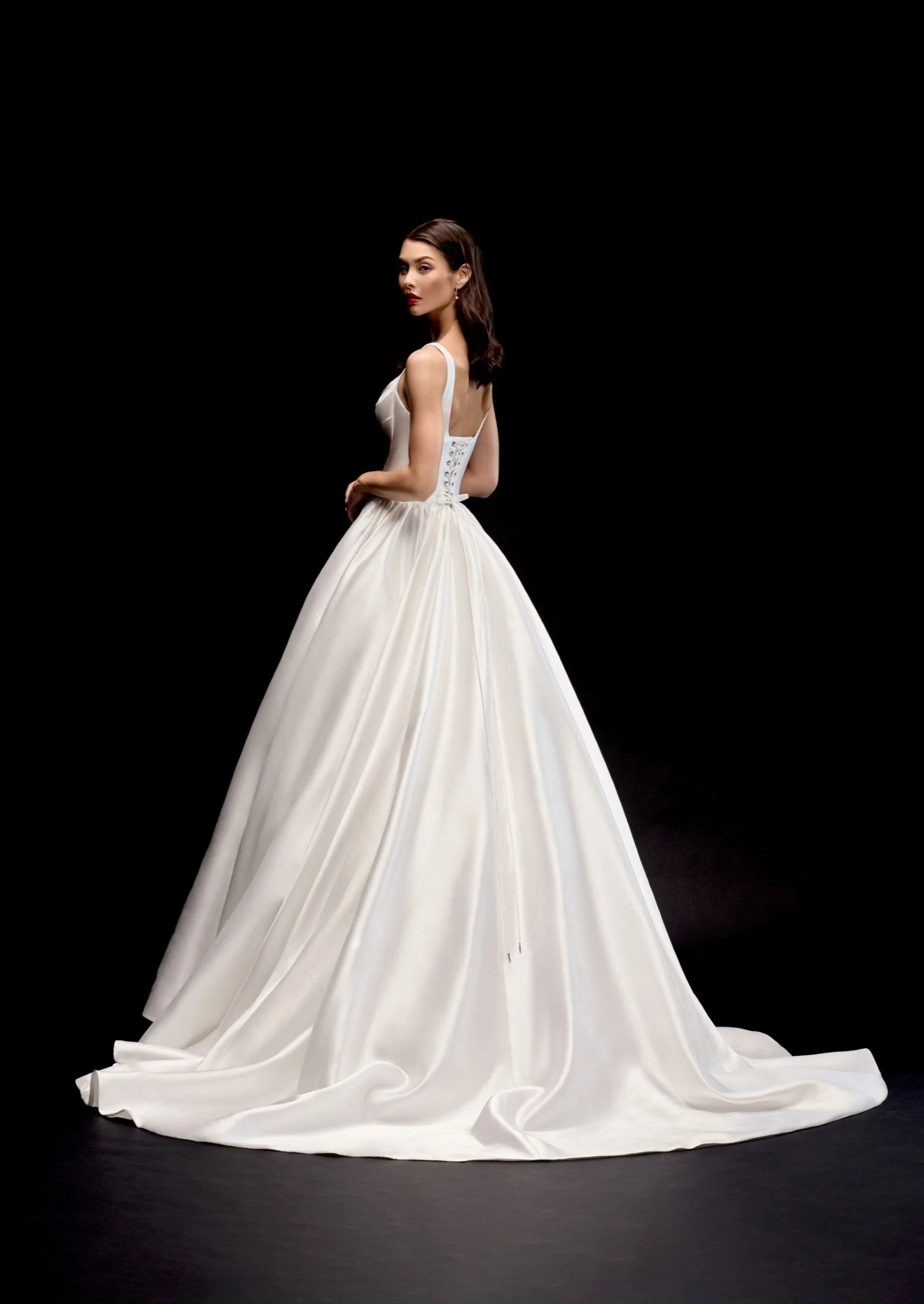 Justin-Alexander-Signature-Maris-Wedding-Dress-Back-1.jpg
