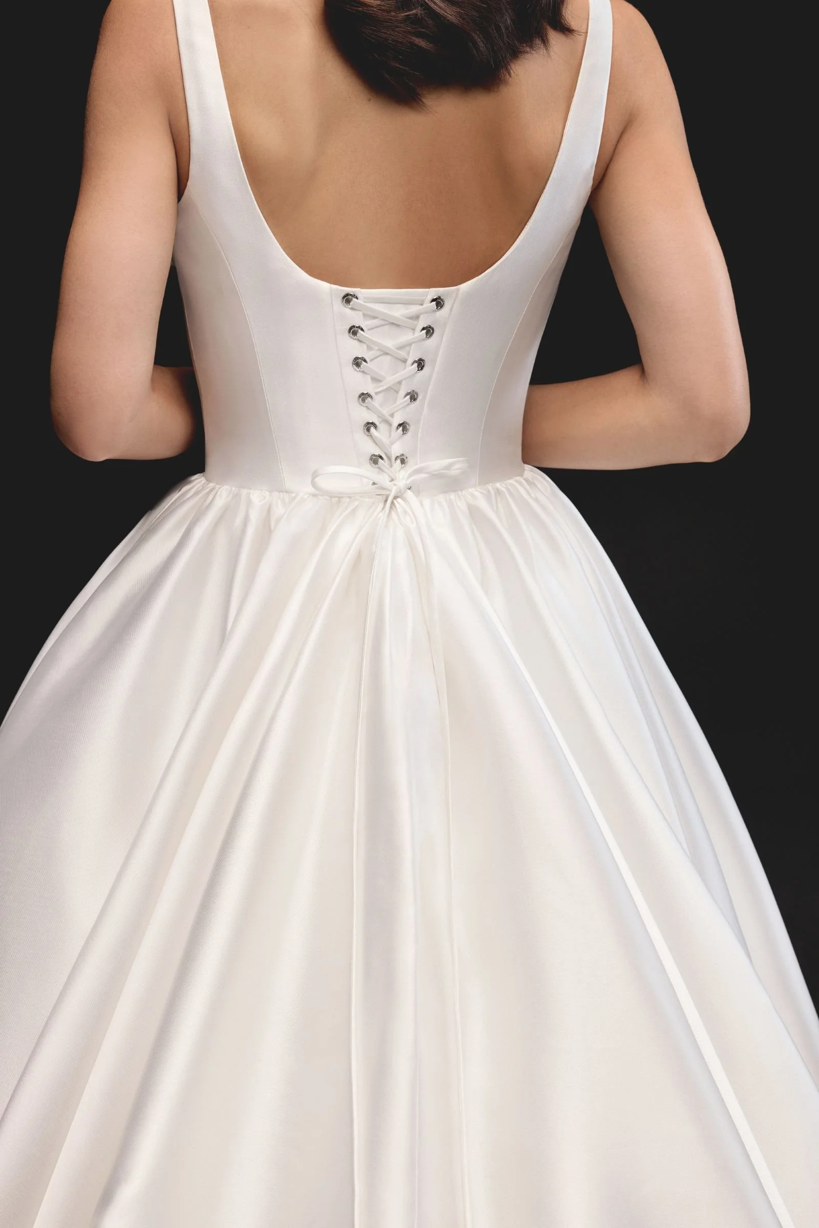 Justin-Alexander-Signature-Maris-Wedding-Dress-Back-Close.jpg