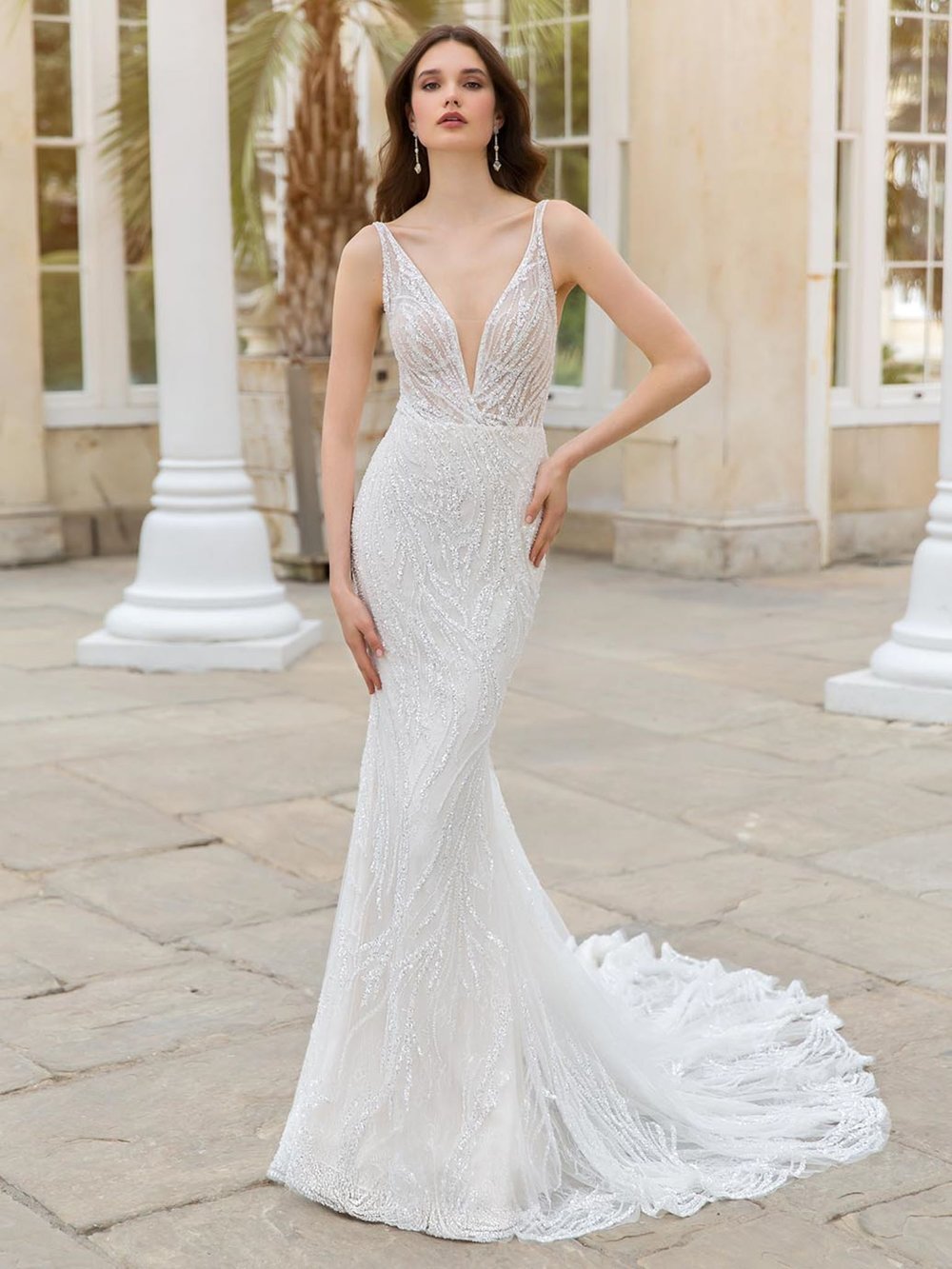 Enzoani_23_Pro_SILVIA_Fro_Web+(1).jpg