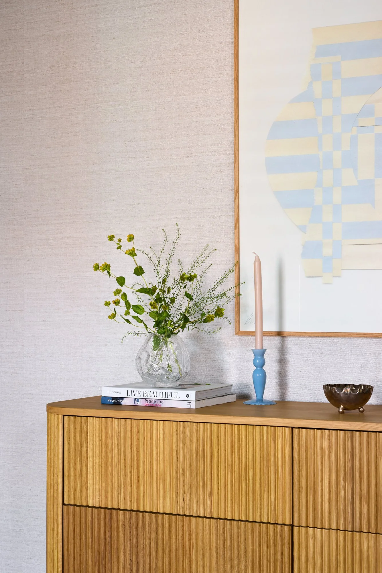 Hilary-Marconetto-Sideboard-flowers- vase15.jpg
