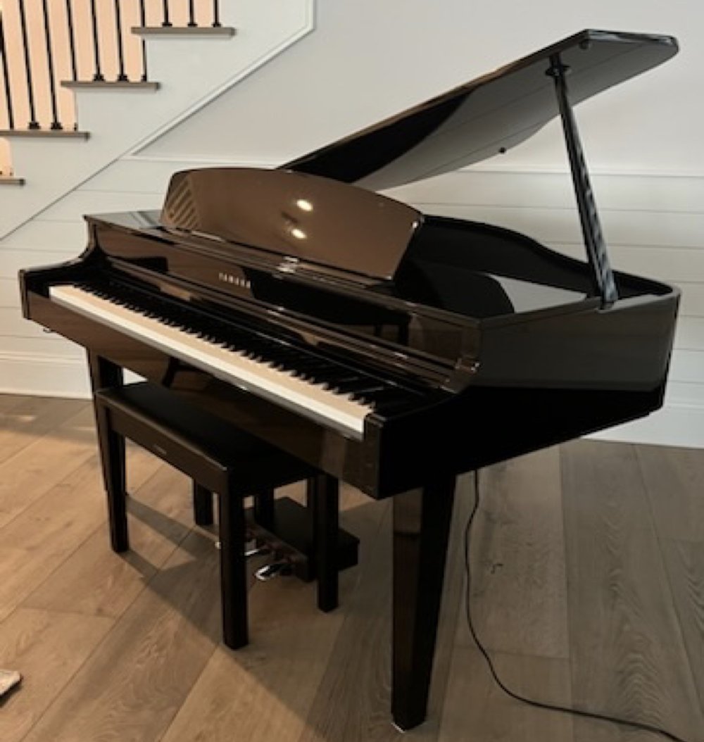 Yamaha Clavinova CLP-565GP Digital Baby Grand Piano — Bayfront Piano