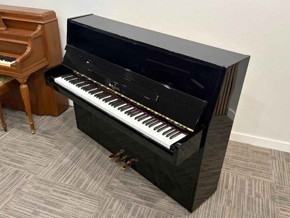 Wm. Knabe & Co. WV-142 - Upright Piano (42")