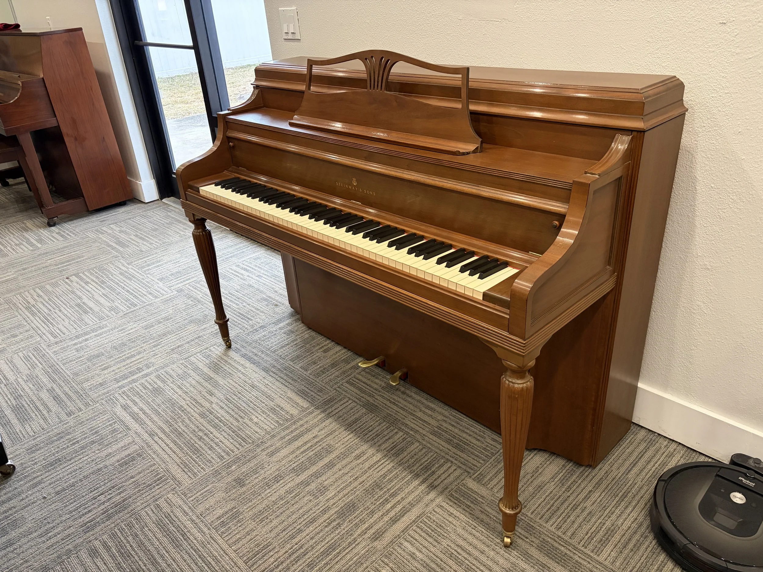 Steinway & Sons F - Upright Piano