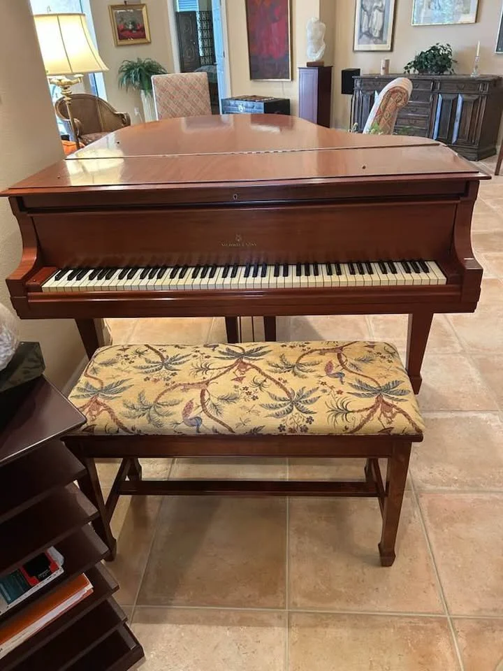 Steinway M - Baby Grand Piano (5'.7"}