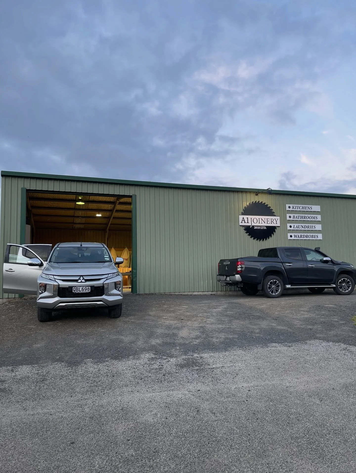 Merry Christmas from the A1 Joinery team!🎄 
Thank you to all our followers and our customers who have supported us this year, we look forward to producing more quality joinery in 2026!
We&rsquo;ll be back in shop on the 13th of Jan!