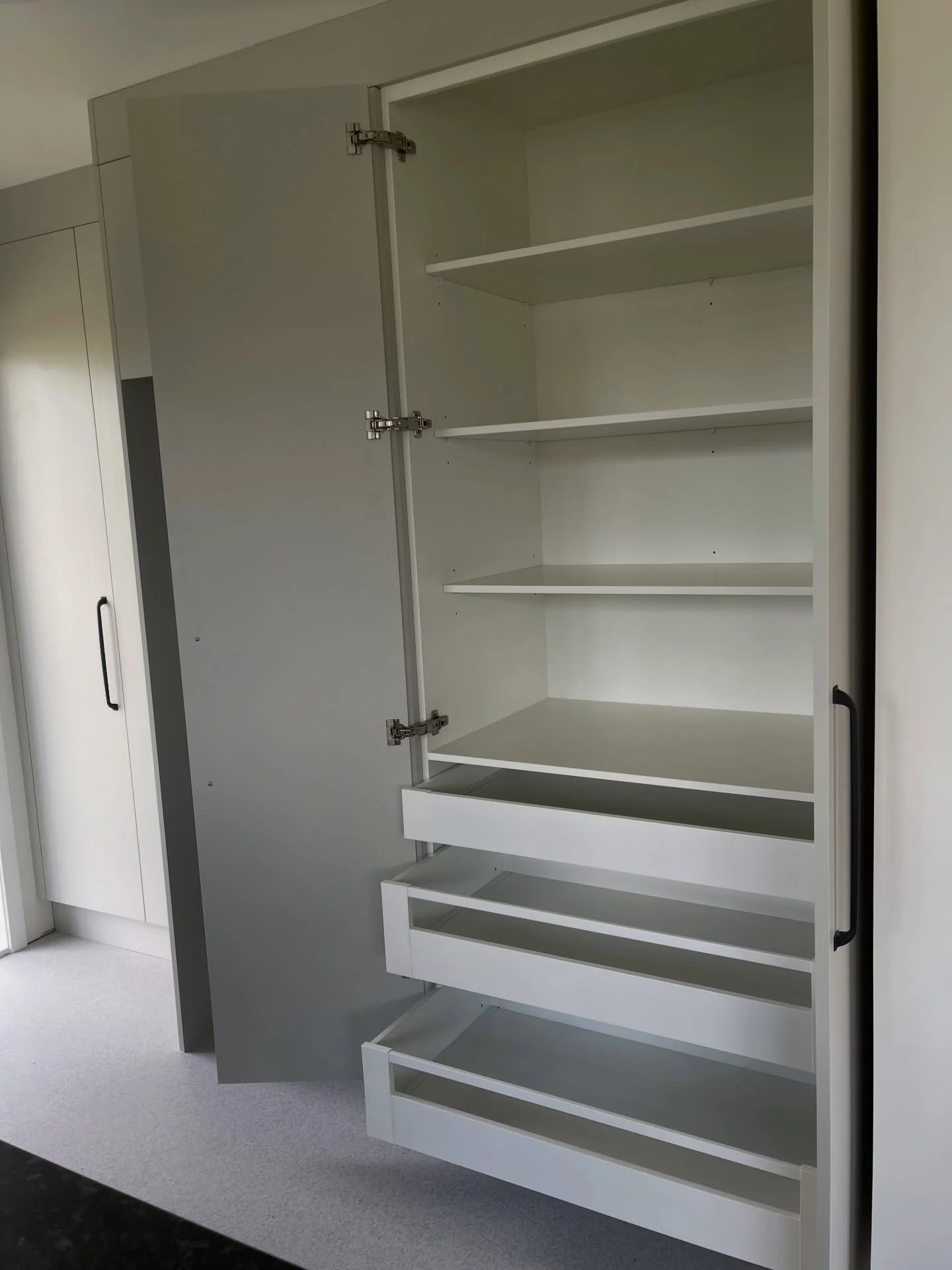 Another great showcasing of @fitnzhomestorage ALUNAN T internal drawers. 

Internal drawers are perfect for organising your pantry just the way you need it. No more digging through everything to get to what&rsquo;s at the back. Internal drawers makes