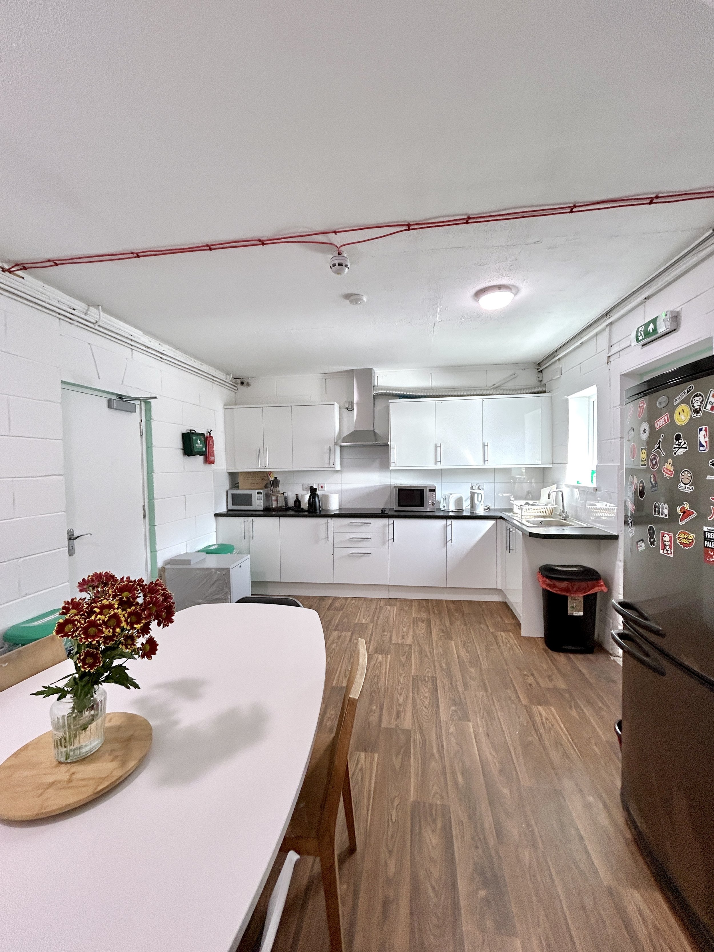 greenhouse_millmead_n17_kitchen.JPG