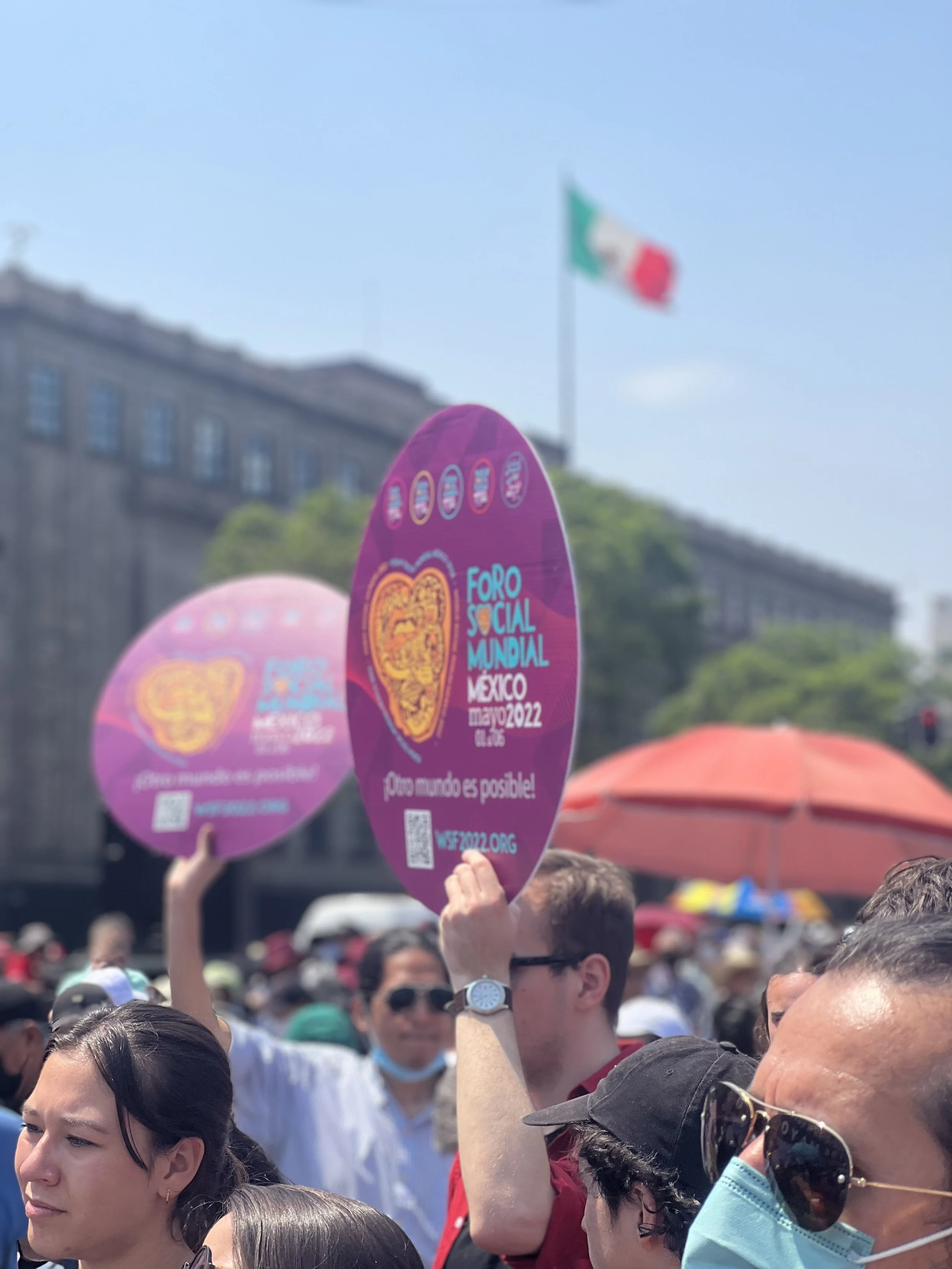 « El pueblo, unido, jamás será vencido » !