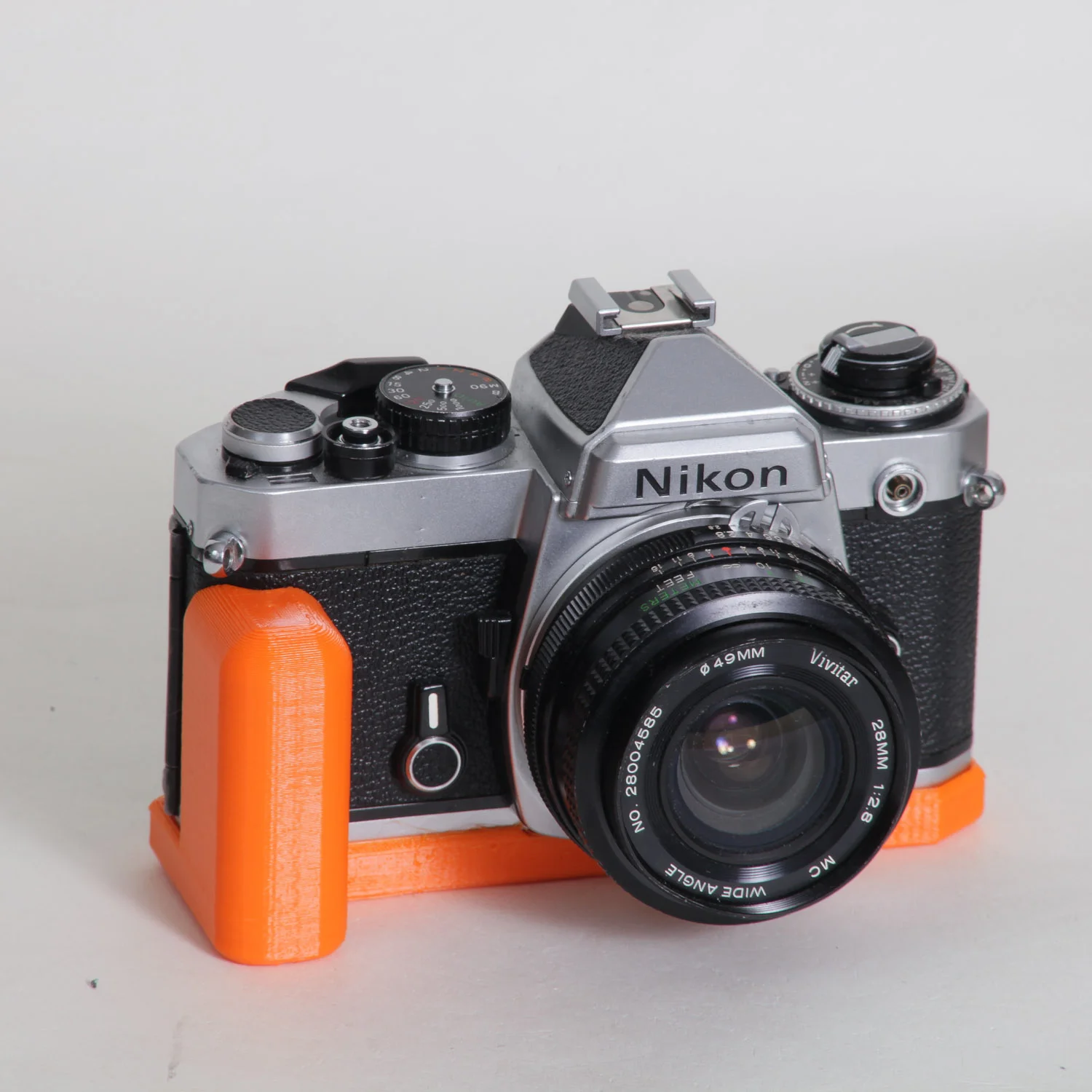 Nikon FE / FM / FM2 / FE 2 Grip — CAMERADACTYL