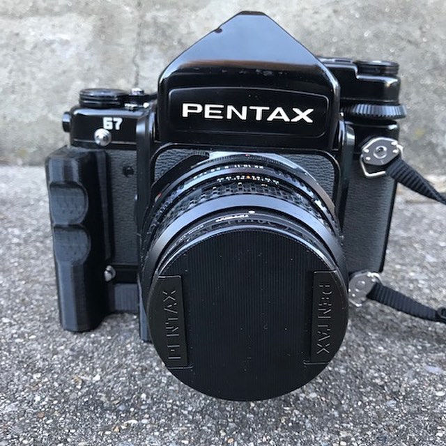 Pentax 6x7 & 67 Grip — CAMERADACTYL & BUTTER GRIP