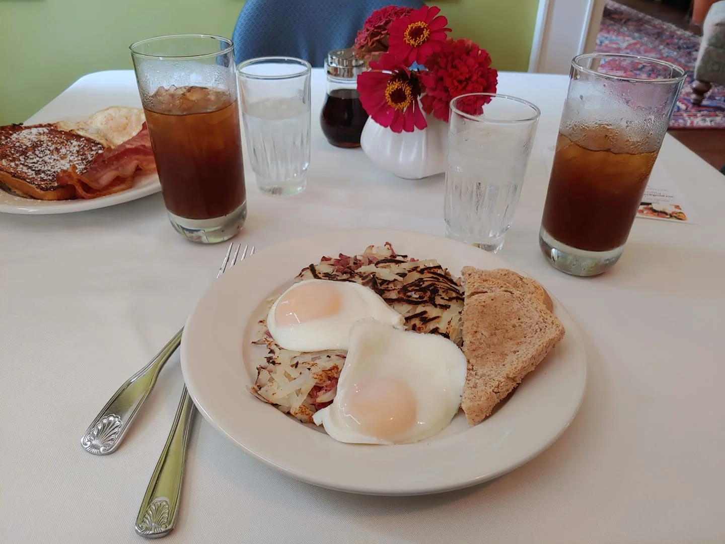 Sunday Brunch - this weekend - August 25, 11 am to 3 pm