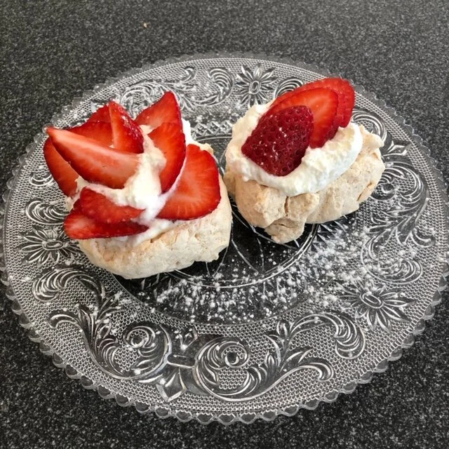 strawberry and cream meringues.JPG