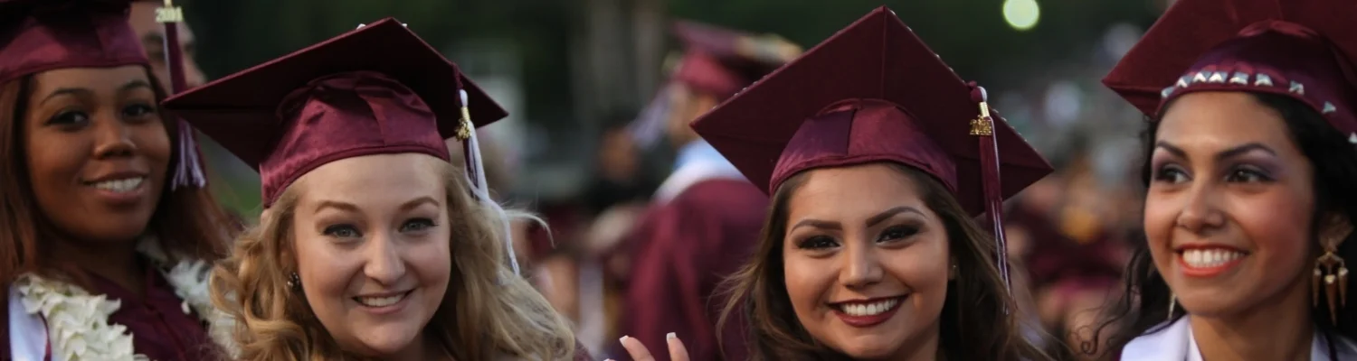 grads2.jpg