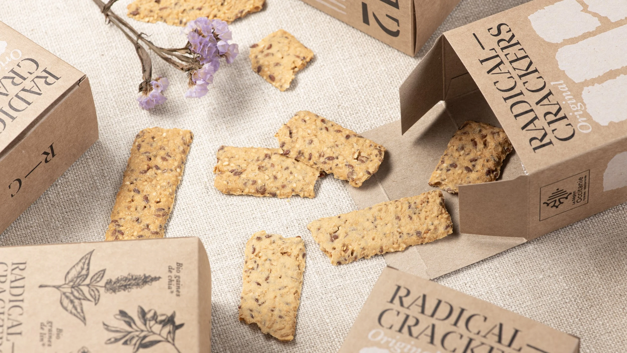 R_CRACKERS_PACKAGING_DESIGN_3.jpg