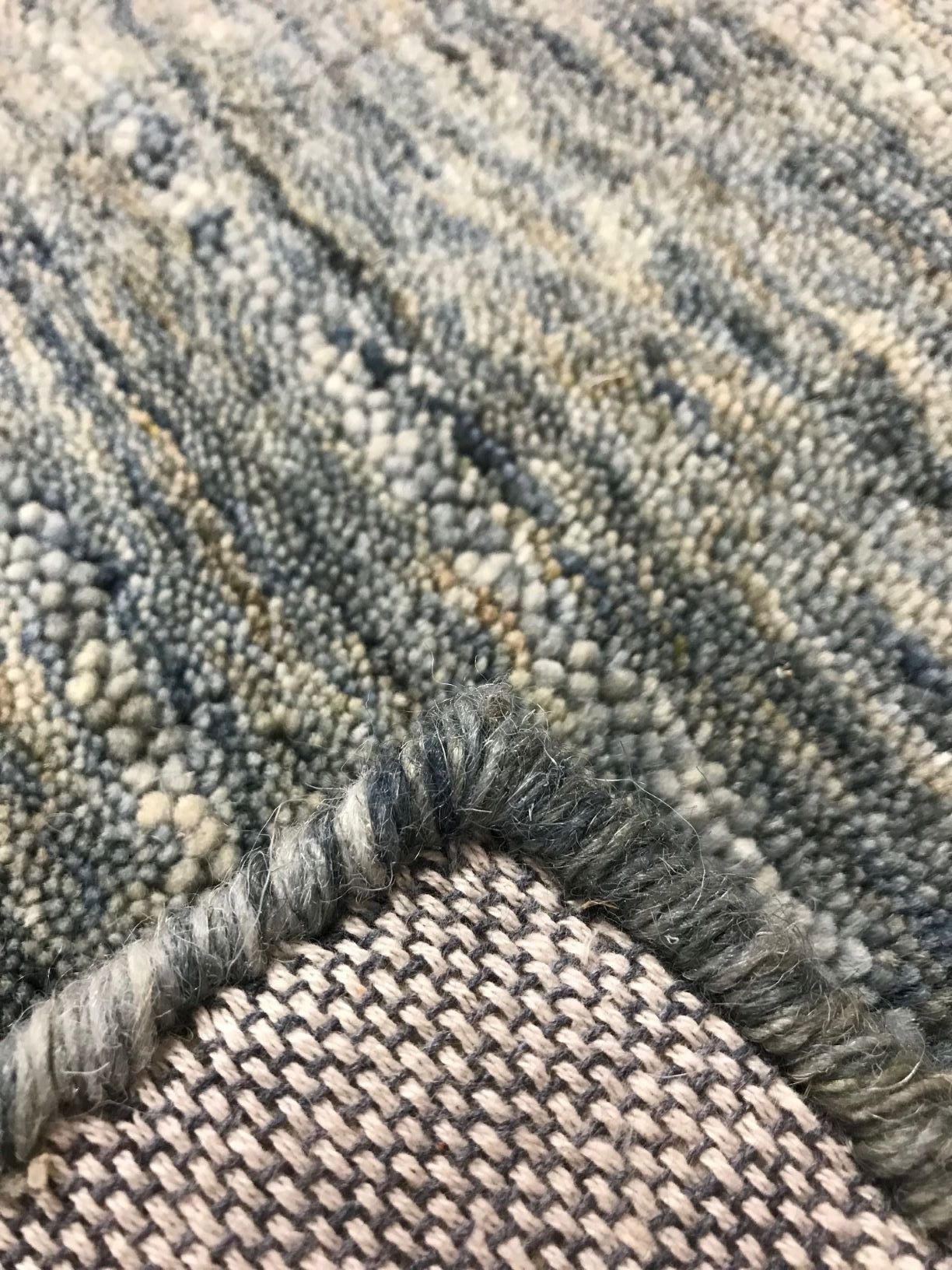 Binding a rug deals