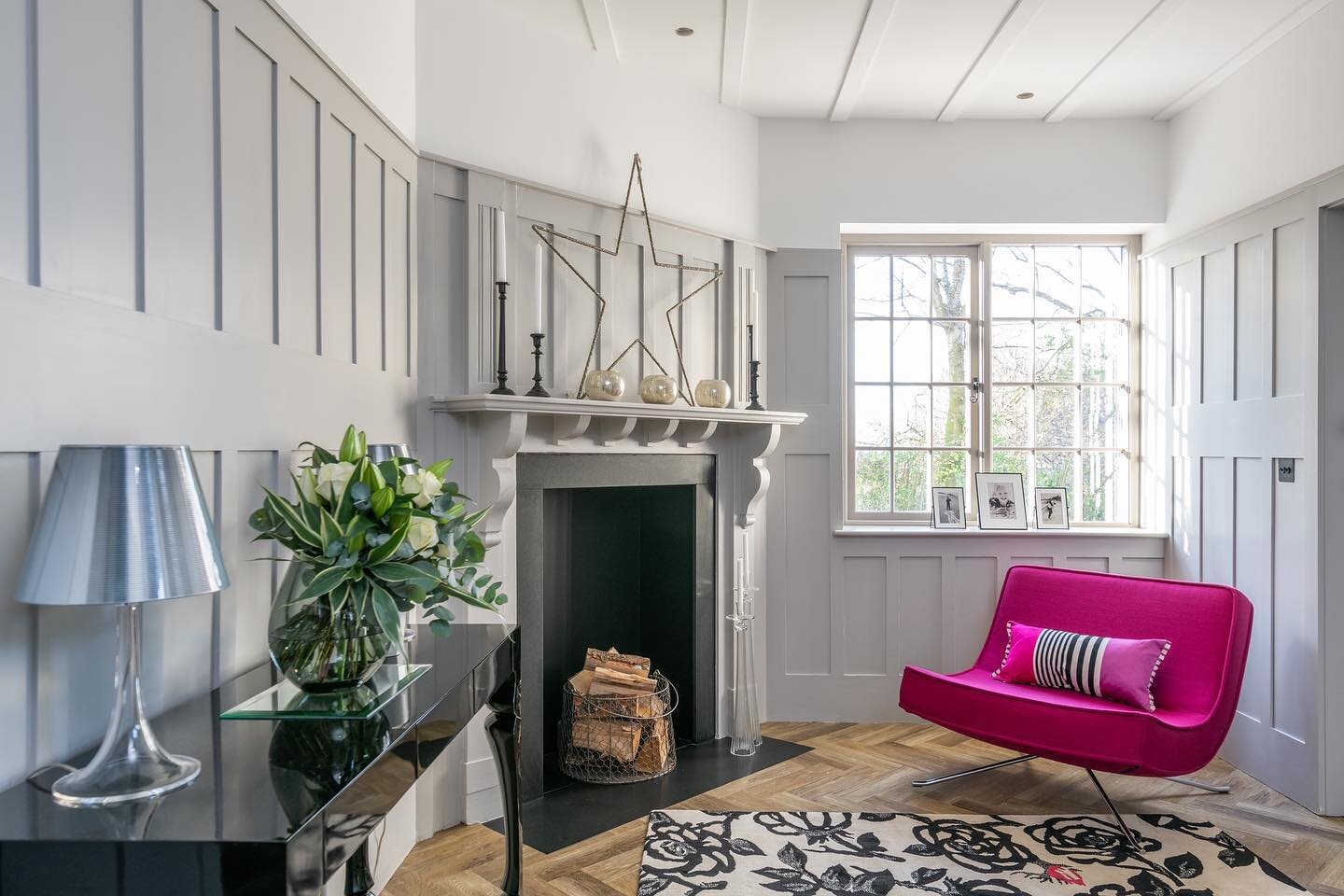 Hall. Our aim was to be respectful of the traditional elements while creating a contemporary home.
.
.

#interiordesign #interiors #colourlover #interiorstyling #homeimprovement #periodhome #myinteriorsquares #myperiodhomestyle #homestyling #realperi