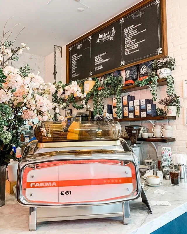 Love finding new &amp; cozy breakfast spot near home 🍳🥐 ⁣
⁣
This is @thecornermontclair in Montclair ✨ what are some of your favorite local spots?!⁣ #njeats #montclair #brunchtime #njblogger