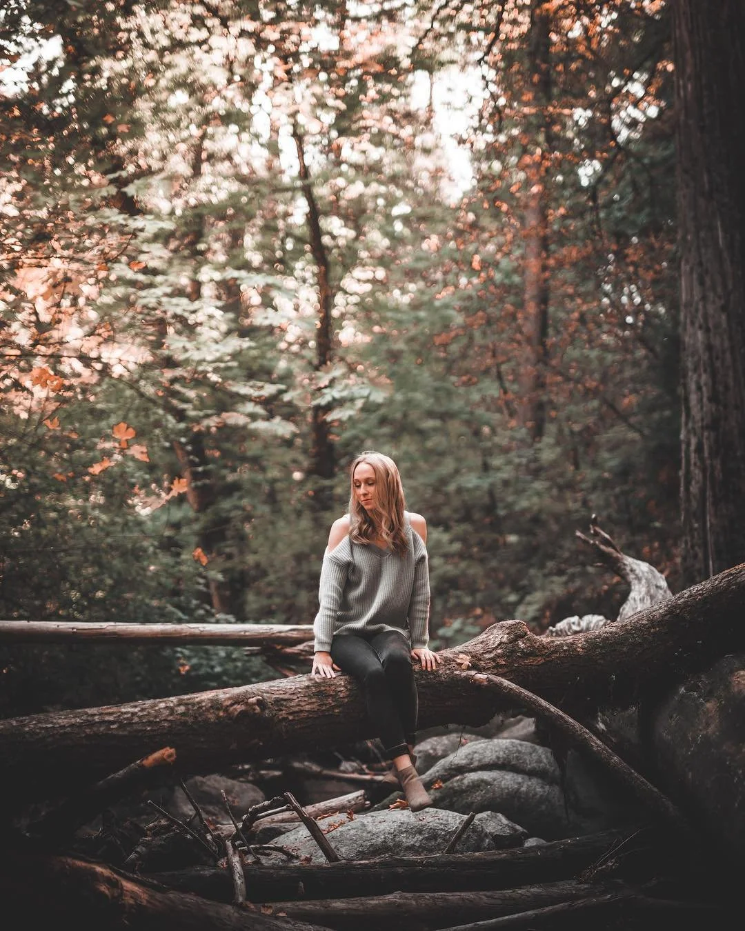 i feel like i’m hallucinating ✨⠀⠀⠀#GirlsofOregon #HerPNWLife #PNWParadise #PNWWilderness #Ashlan.jpg
