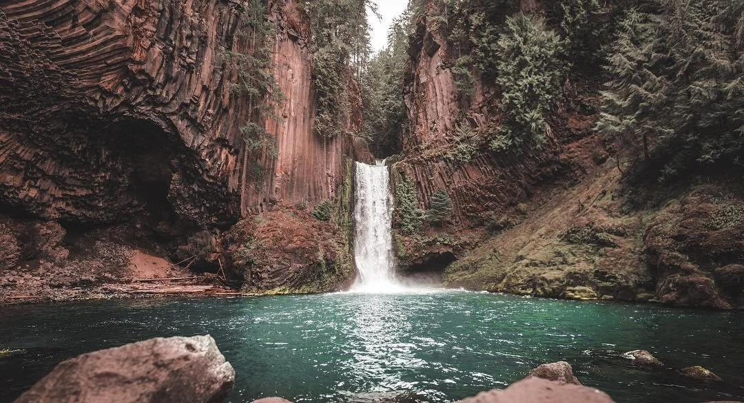 i wanna get lost in you⠀⠀⠀#PNWUSA #BestofOregon #PNWonderland #ChasingWaterfalls #PNWParadice.jpg