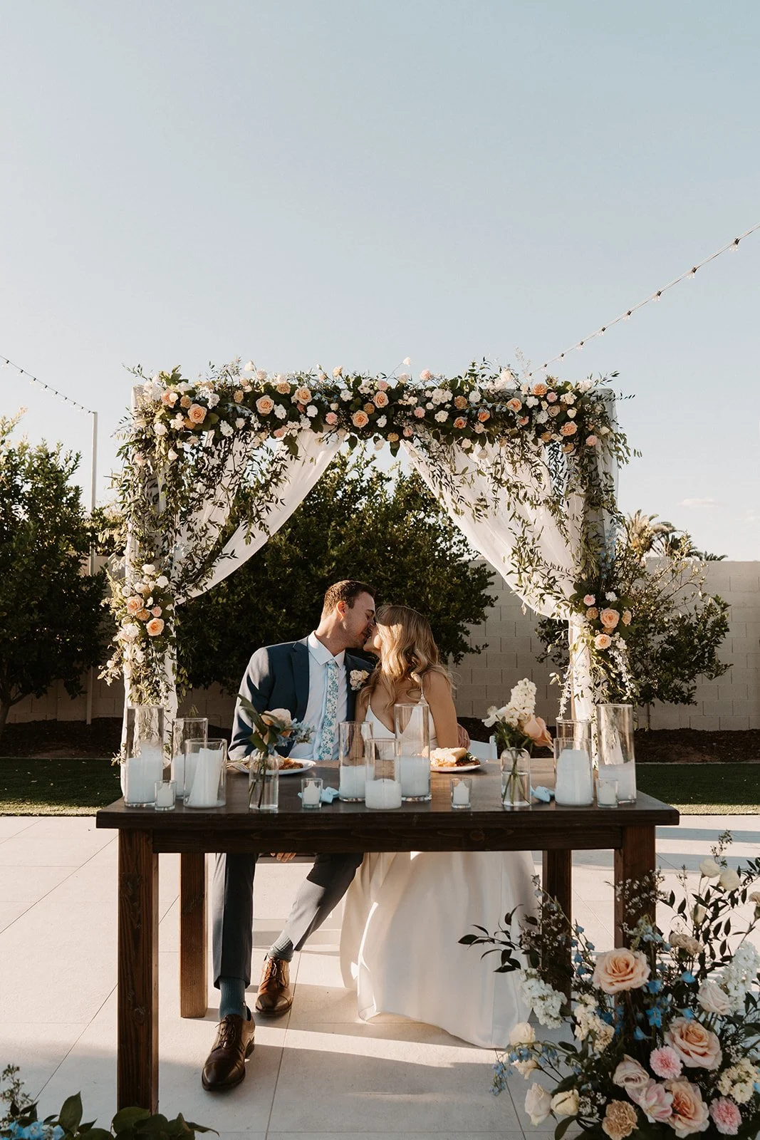 Kissing at the Sweetheart Table