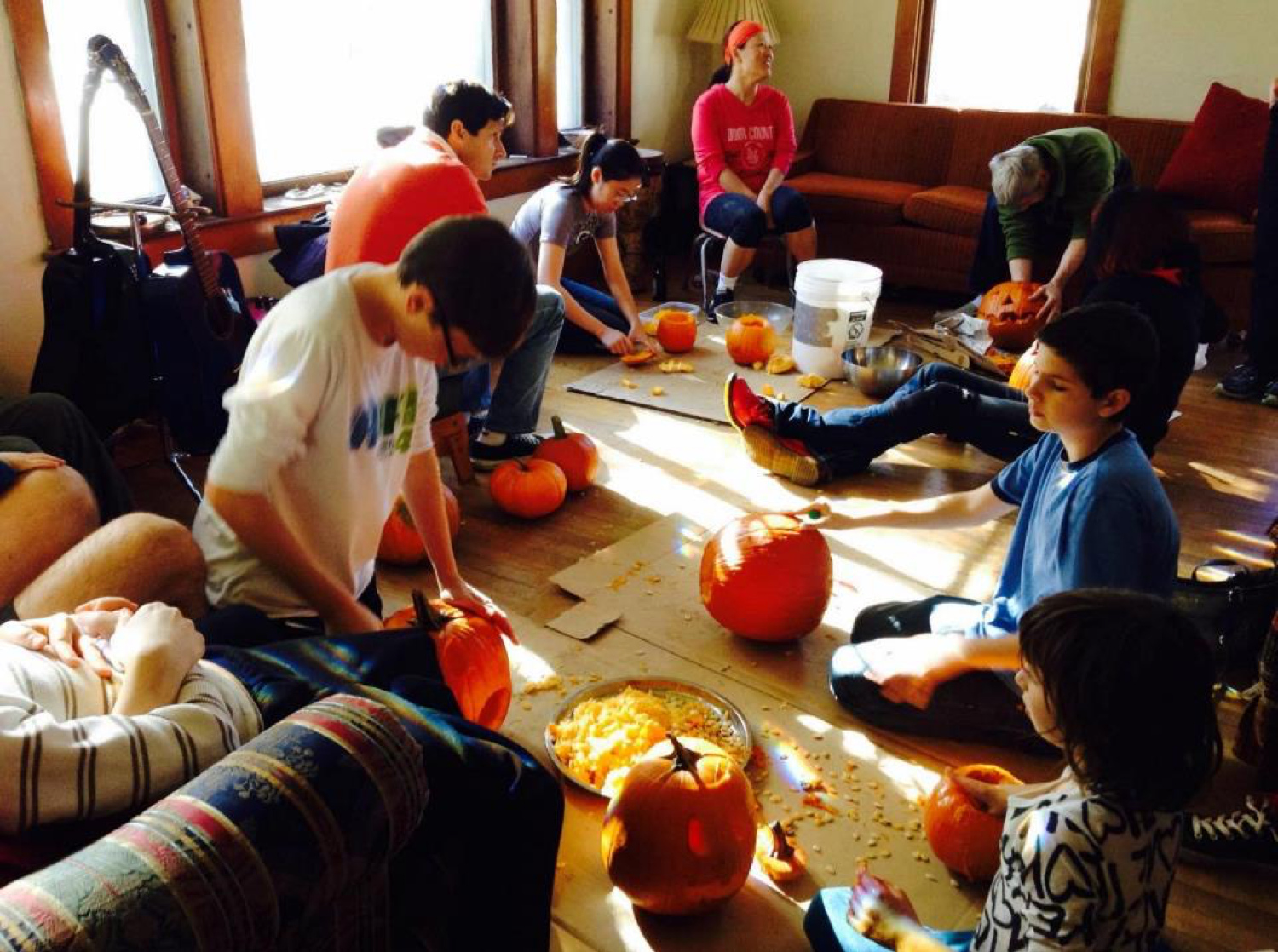 carving pumpkins.png
