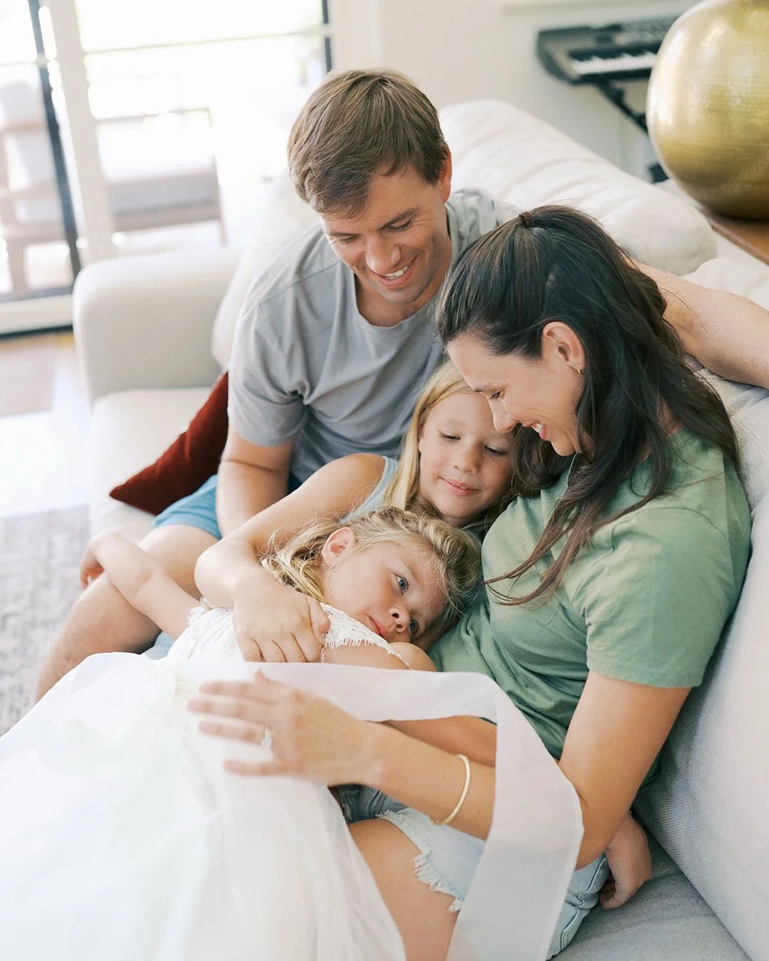 These are the good old days. ❤️❤️ The days we want to soak up and the days we&rsquo;ll remember forever. 

#thekindredpath #theheartfulphotogs #thearchetypeprocess #myarchetype #dallasfamilyphotographer #dallaslifestylephotographer