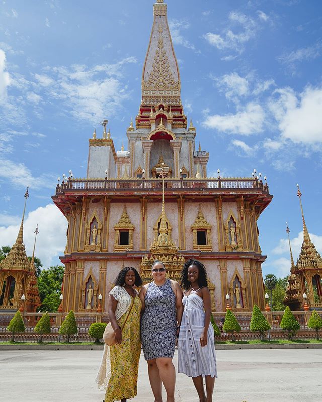 Thailand Day 2📍Exploring The highlights of Phuket! .
Wats also known as Buddhist temples - are one of the most important symbols of Thailand, partly because the majority of Thais are Buddhist and partly because they are so intricate. In Phuket there