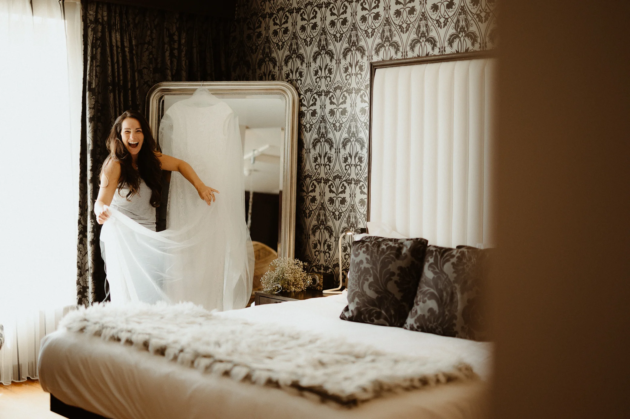 S&S_Cliffs_of_Moher_Elopement_Elope_to_Ireland_-1.jpg