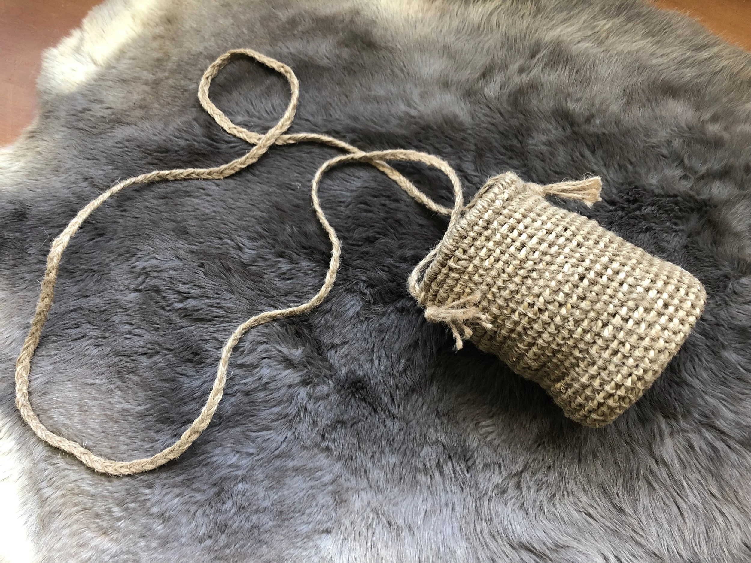Raffia Dillybag