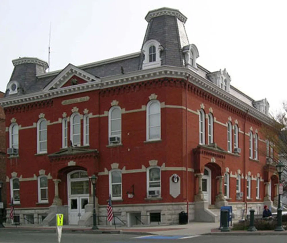 Lee Town Hall