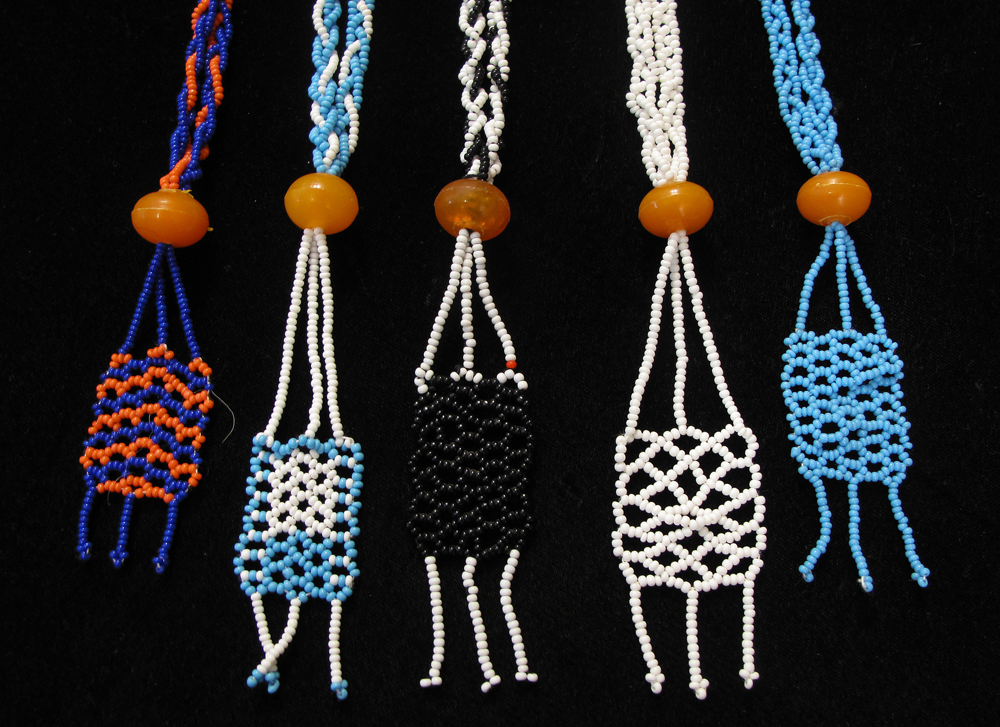 indian_beaded_necklace_faux_amber_selection_01.png
