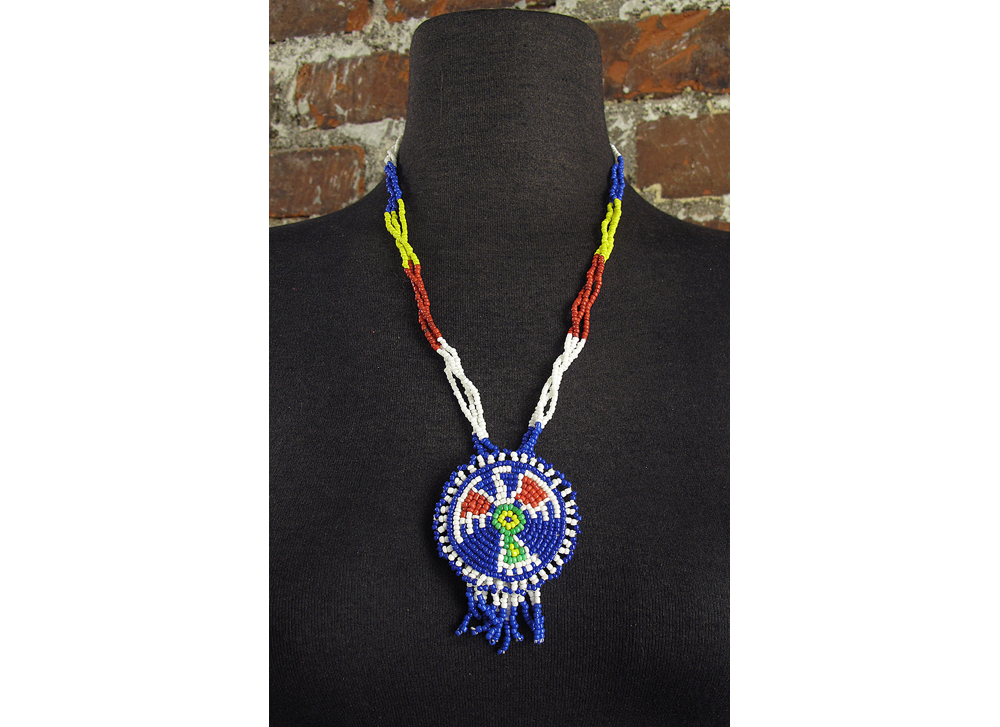 beaded_thunderbird_necklace_01.png
