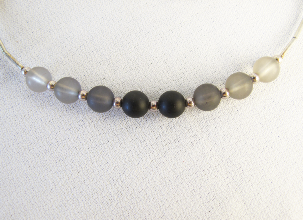 beaded_choker_black_01.png