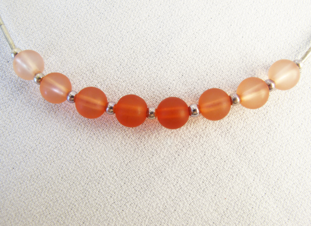 beaded_choker_redorange_01.png