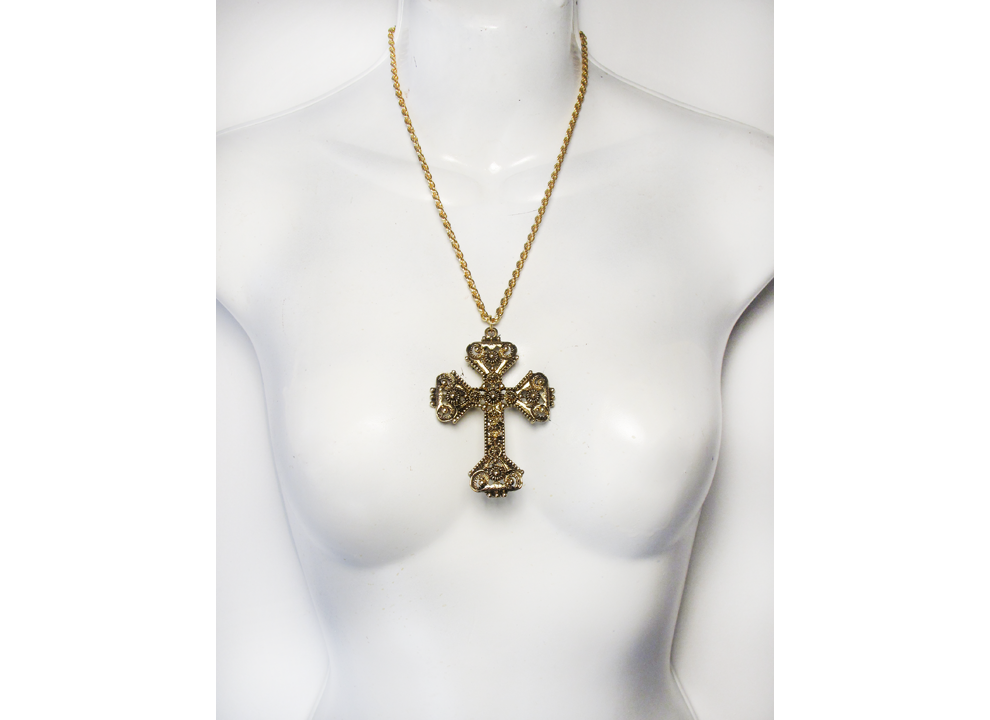 ornate_antique_gold_cross_nekclace_01.png
