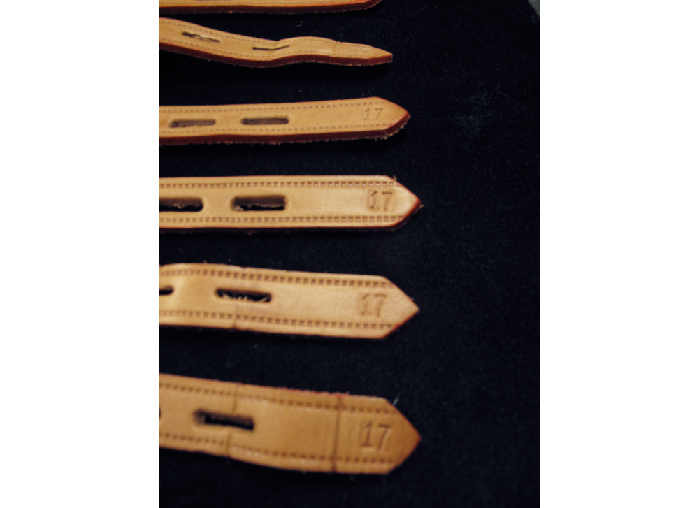 vintage_beaded_dog_collars_17in_02.png