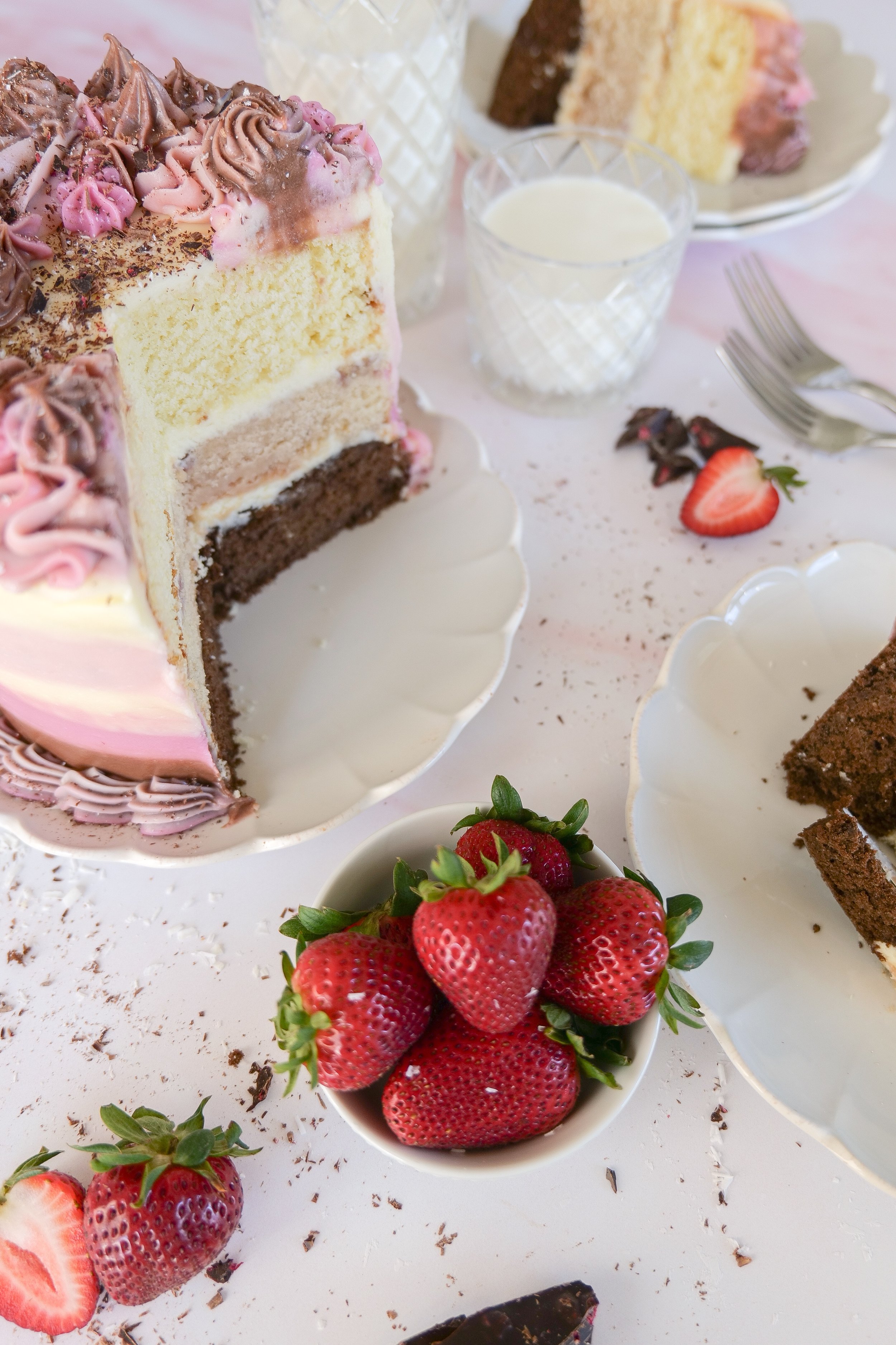 Printable Layered Neapolitan Cake recipe card from Amanda's Kitchen.