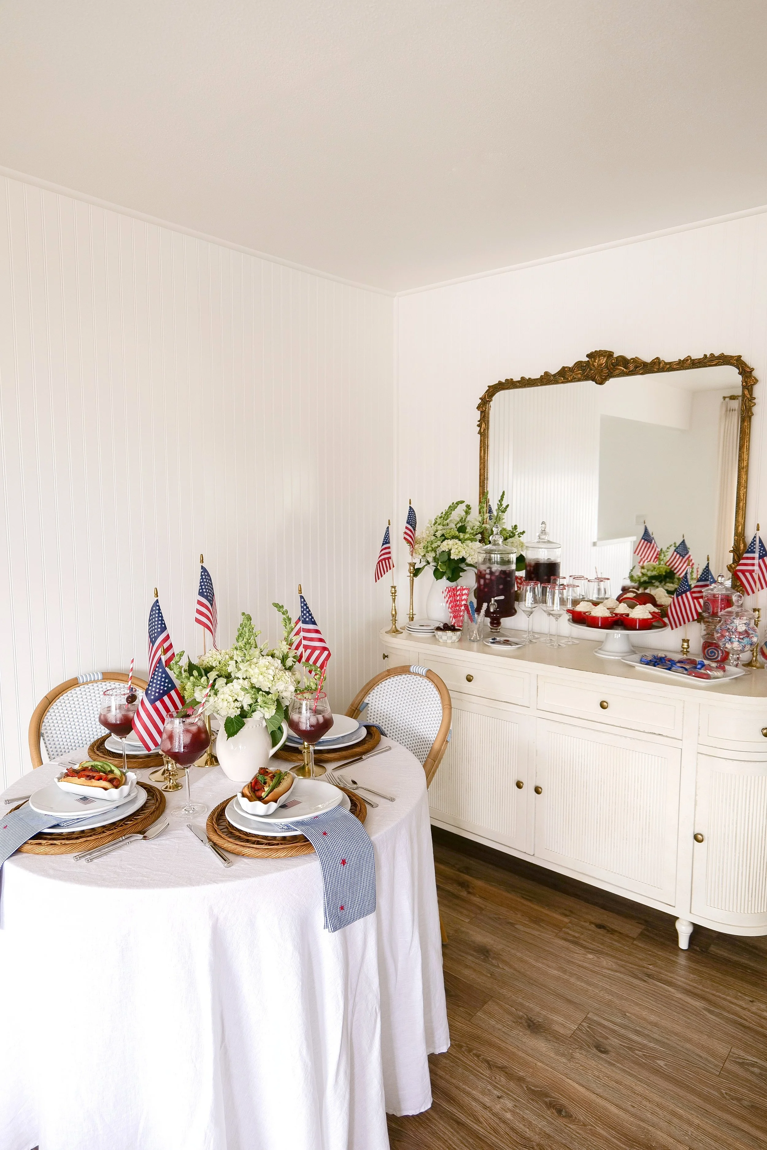 Summer hosting table ideas inspired by Americana style