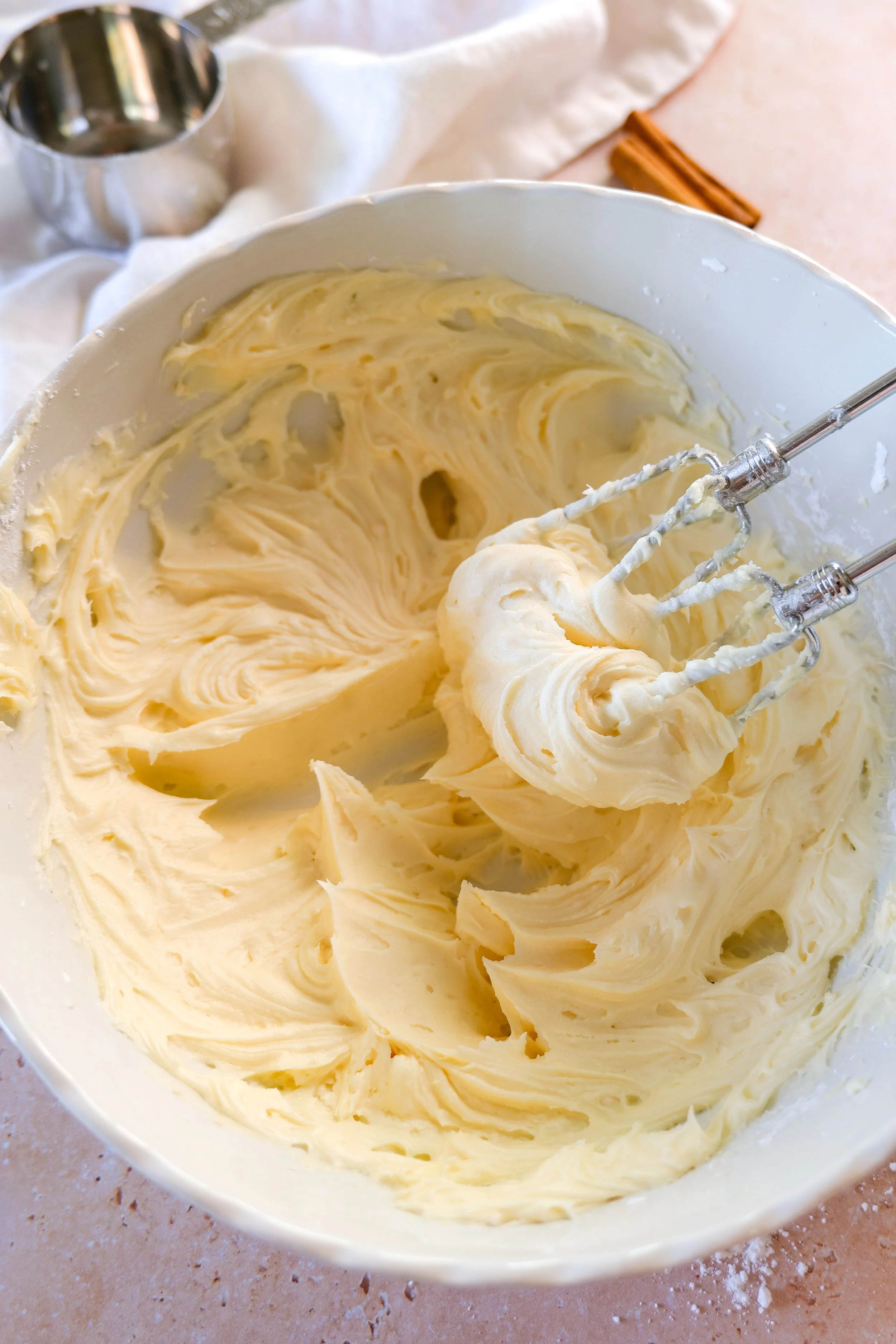 Thick vanilla cream cheese filling for pumpkin sandwich cookies