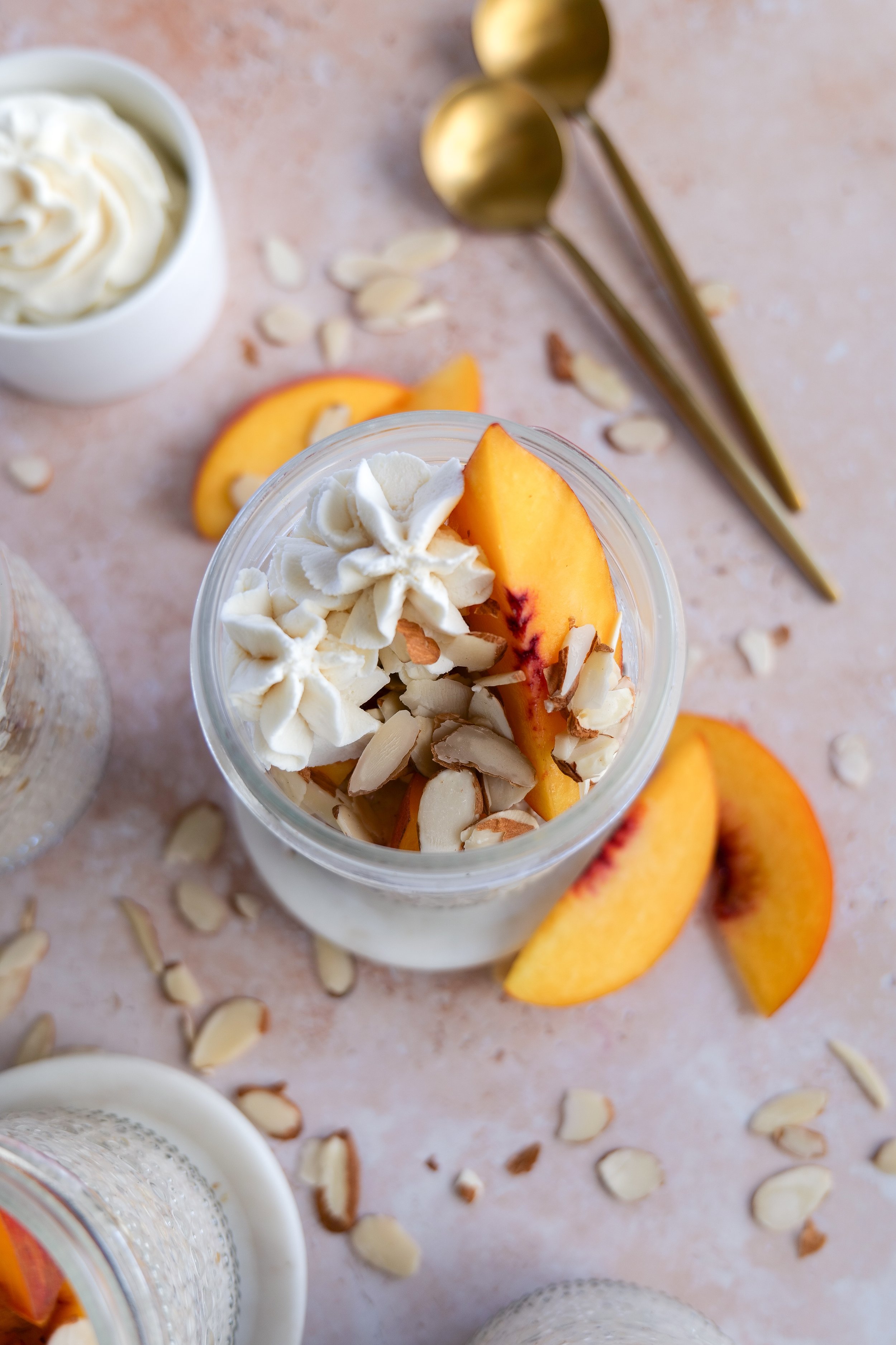 peach-cobbler-overnight-oats.jpg