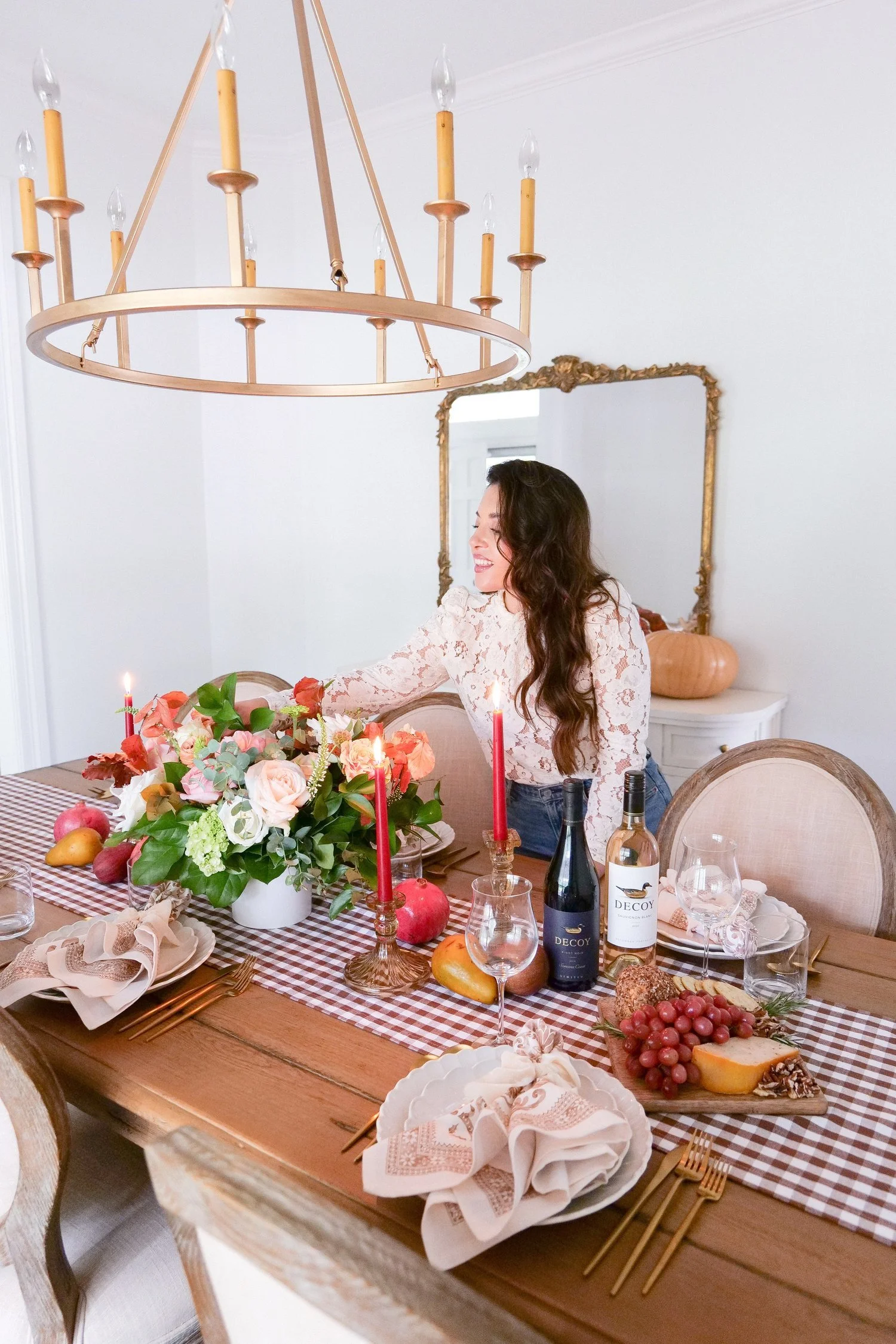 Thanksgiving table setting decorated with fresh pears