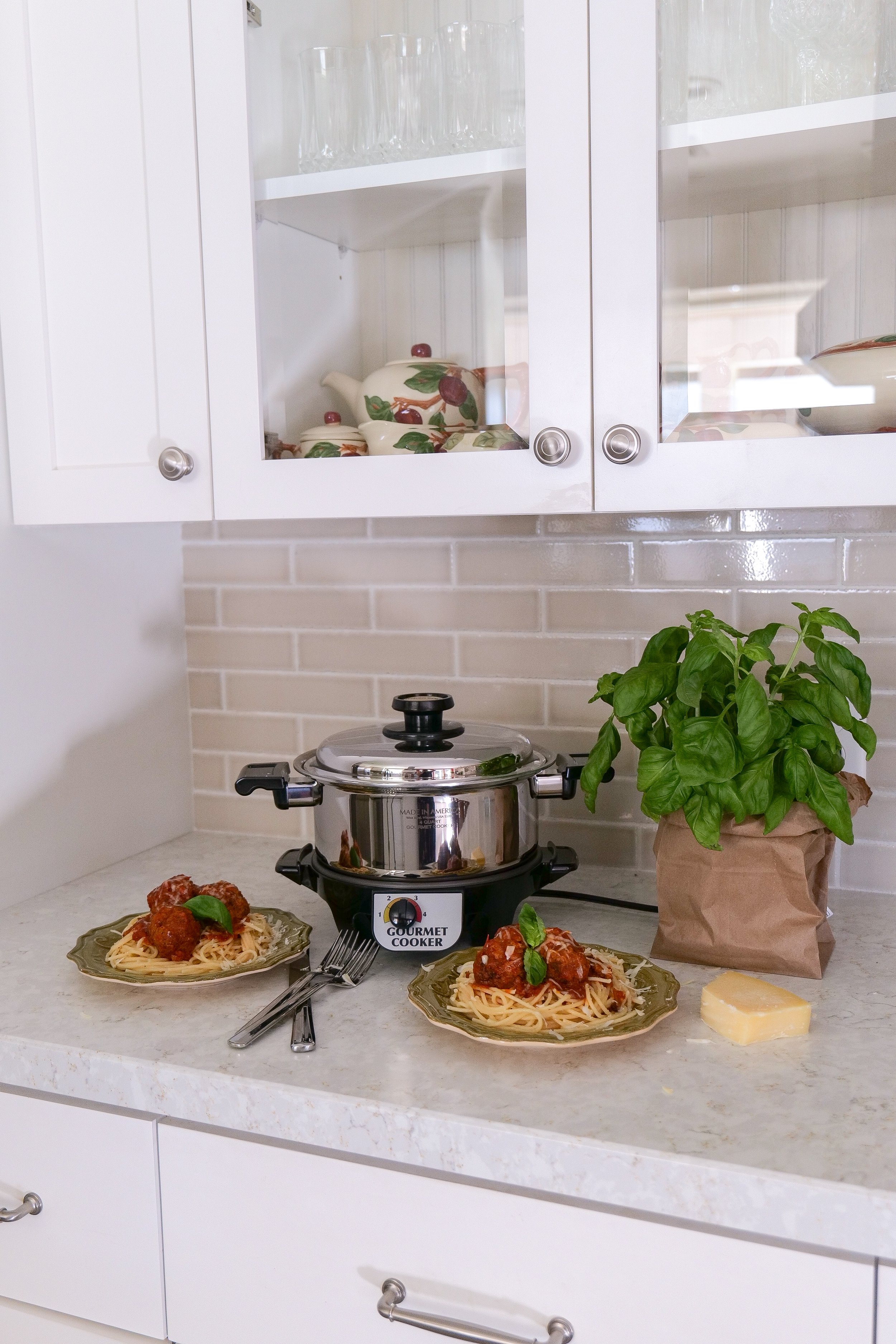 slow-cooker-italian-meatballs-marinara-sauce.jpg