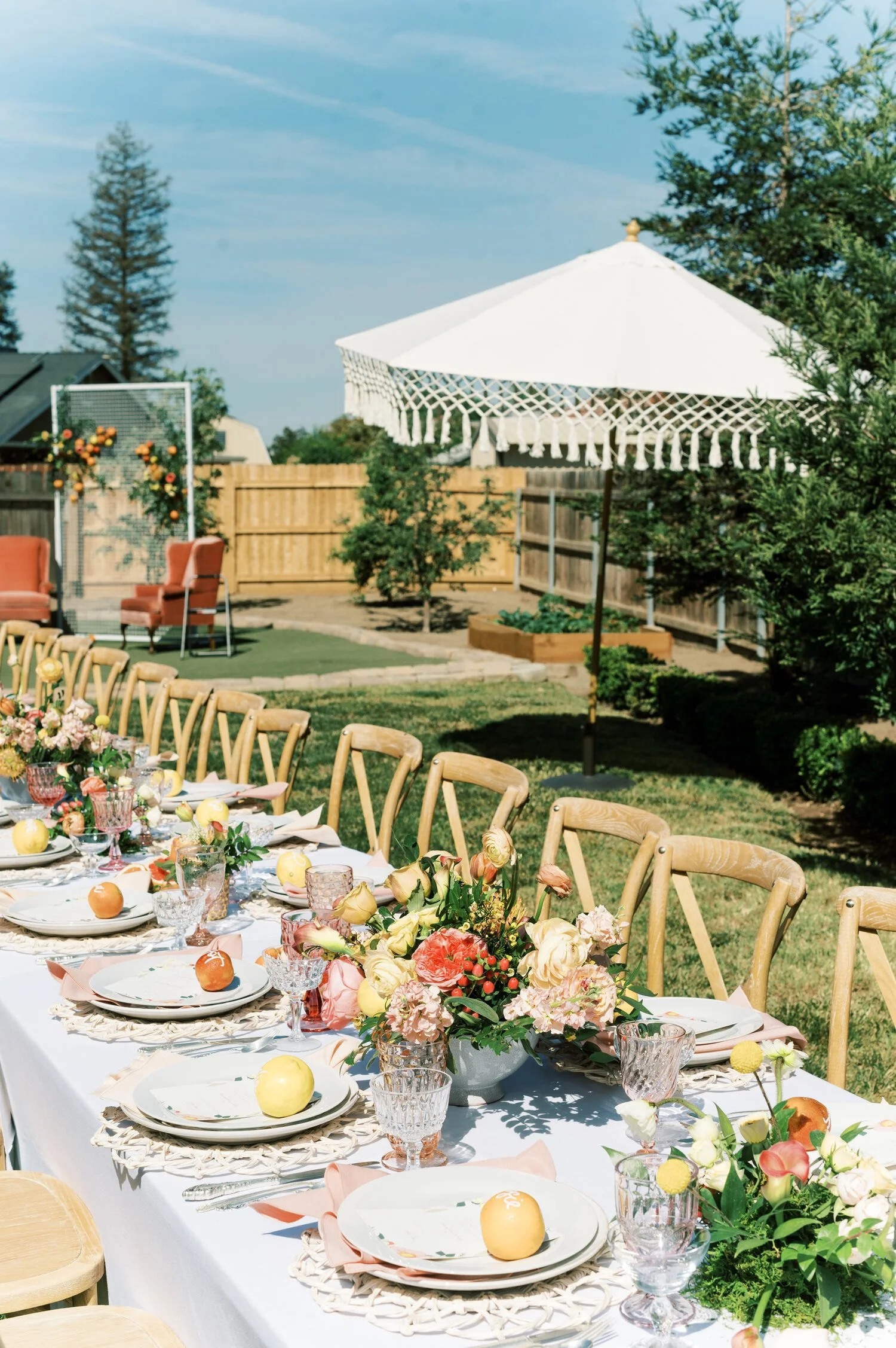 Fresh lemons and oranges used as table decor