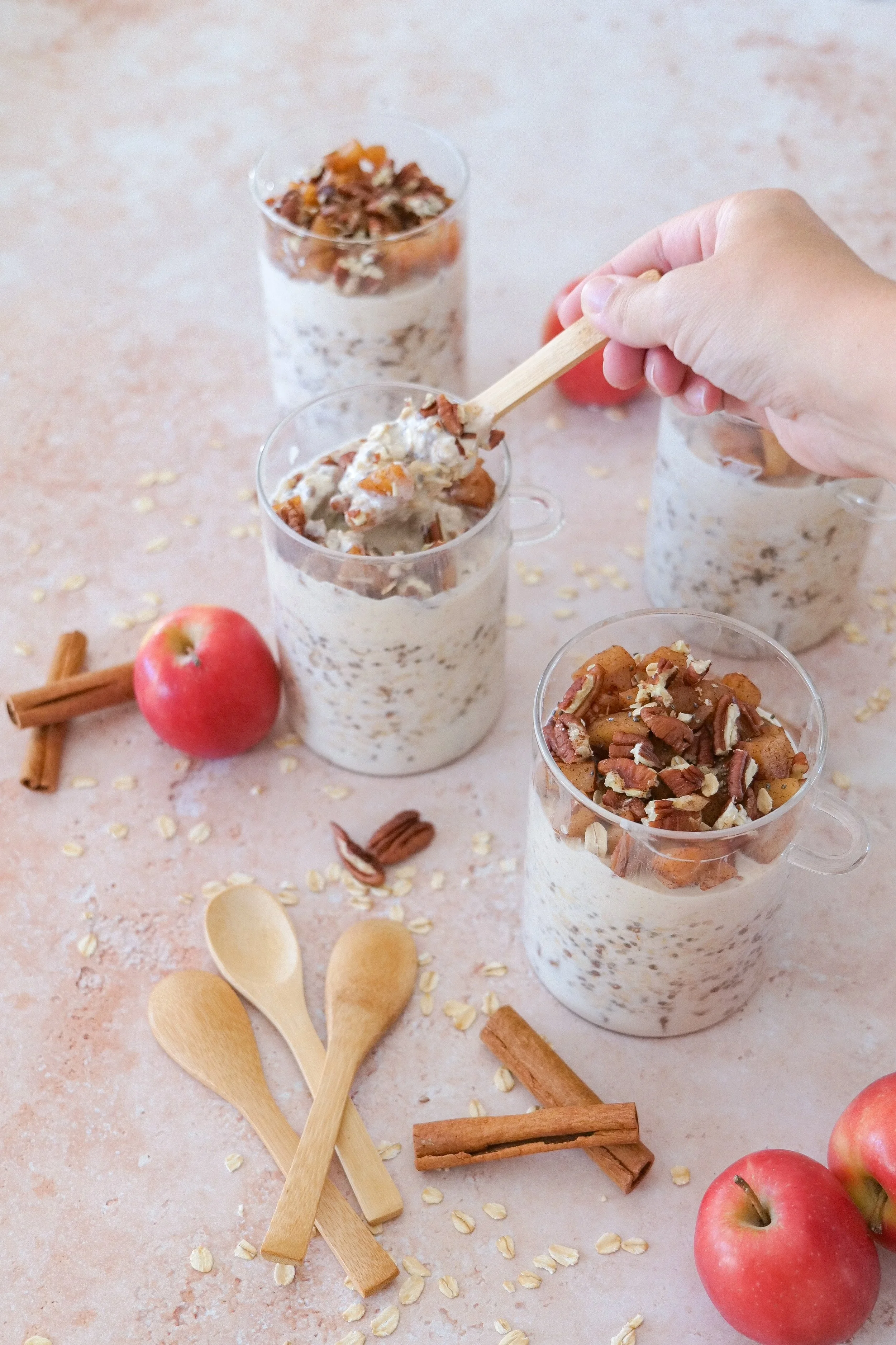 Cinnamon apple overnight oats topped with homemade apple pie filling.